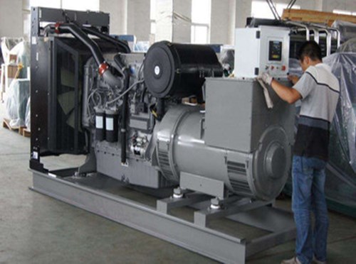 平武柴油发电机空气滤清器堵塞会对发电机组产生哪些影响？