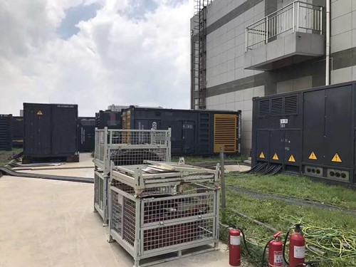 平武除了定期检查，还有哪些方法可以及时发现接触式转速表探头的磨损？